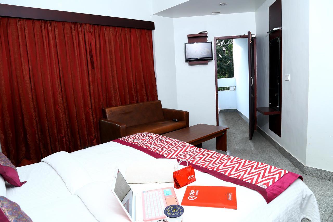 Oyo 9116 Thamburu International Hotel Thiruvananthapuram Bagian luar foto